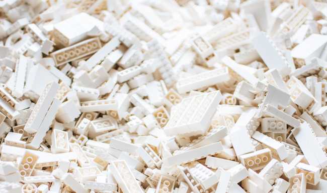 White lego bricks